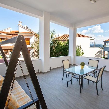 Modern Lake View Apartment Ioannina Eksteriør billede